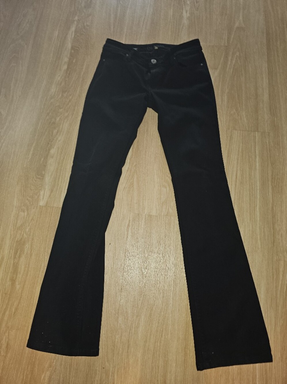 Black Women’s Slim Fit Jeans